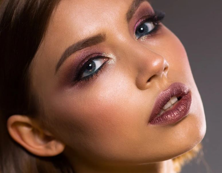 Holiday Makeup Looks You Can Try This Year| ALIVER Beauty Makeup
