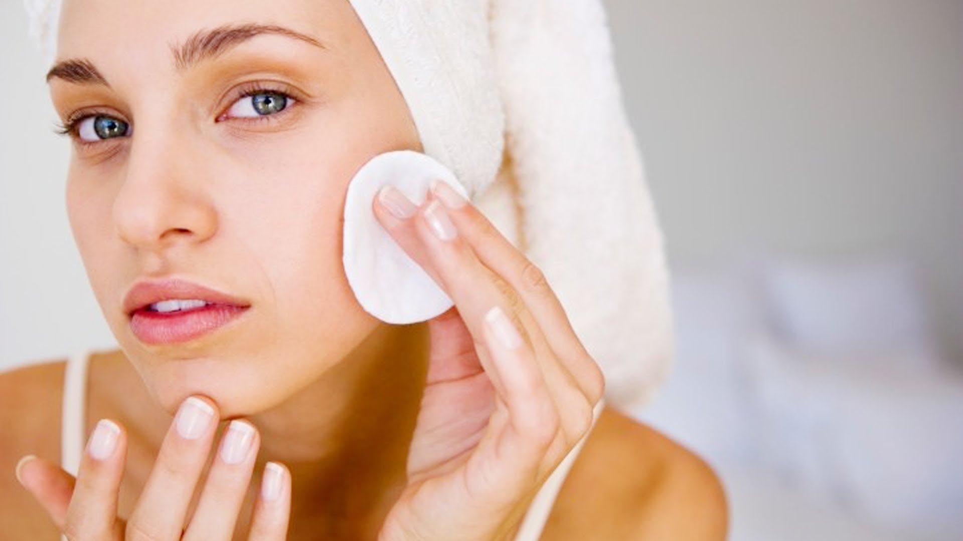 Why You Need To Update Skincare Routine For Fall & How To Transition